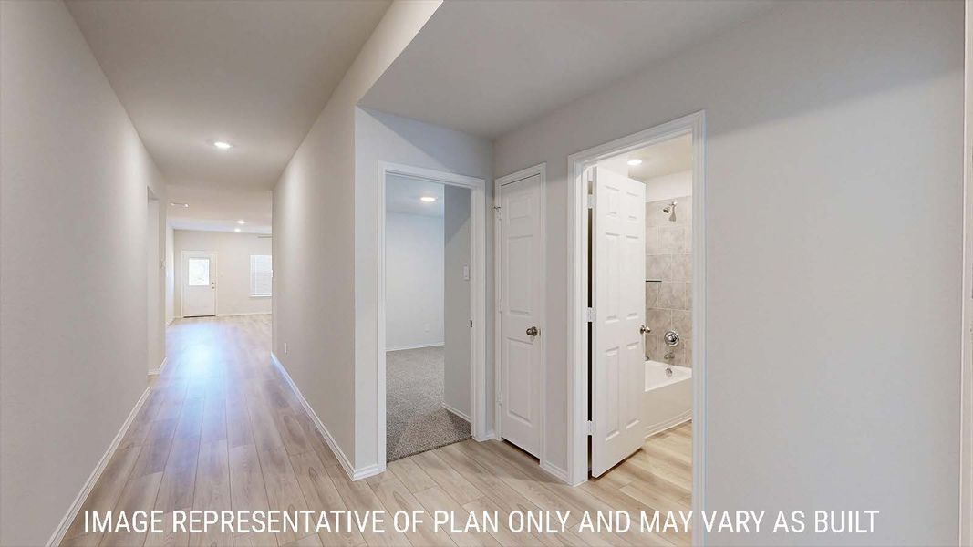 Spacious, unfurnished interior of a new home in Creekside Hills, Copperas Cove (Image 11).