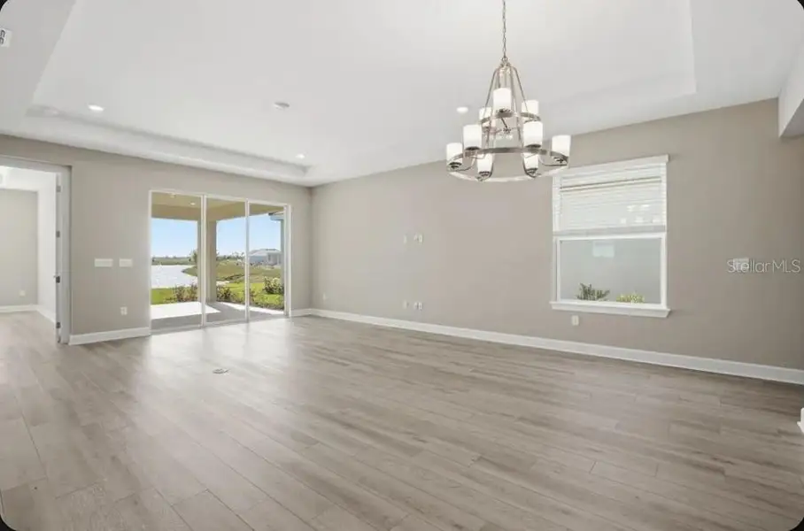 Spacious, unfurnished interior of a new home in Coasterra Community Group Page, Palmetto (Image 13).
