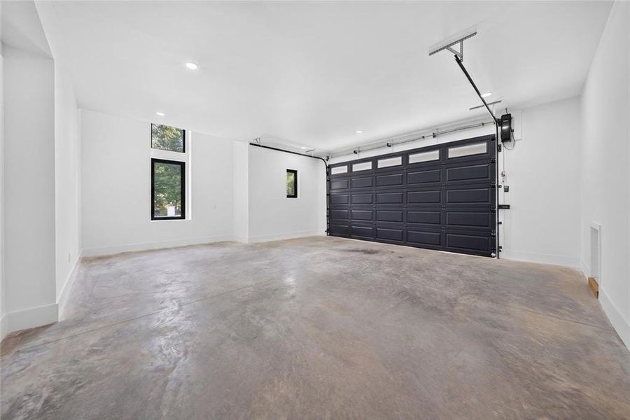 Spacious, unfurnished interior of a new home in , Pendergrass (Image 57). Spacious, unfurnished interior of a new home in , Pendergrass (Image 57).