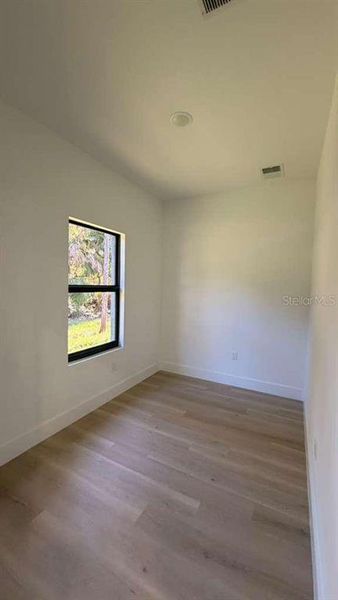 Spacious, unfurnished interior of a new home in , North Port (Image 39).