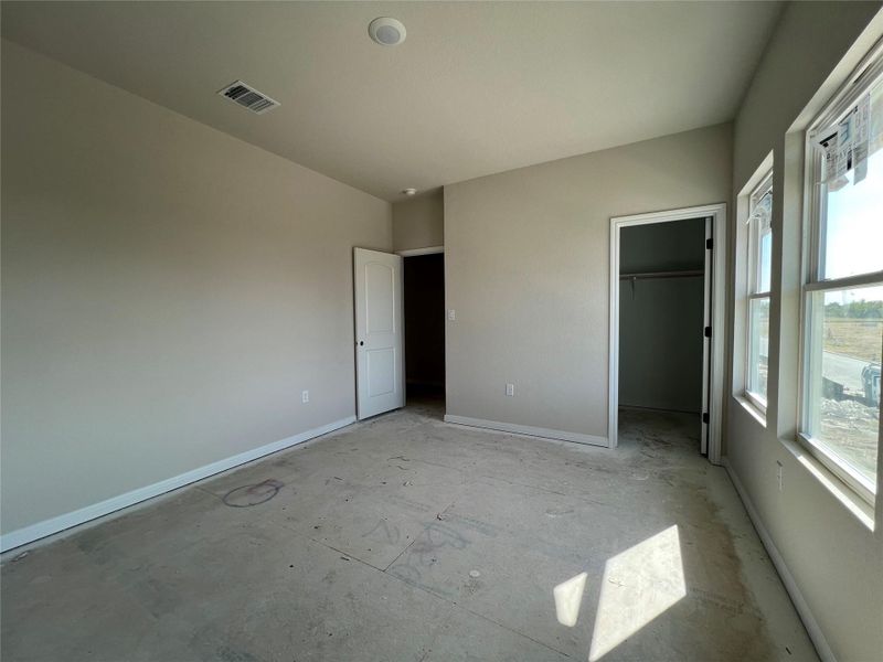 In-progress construction of a new home in Rolling Glen, Hutto, TX (Image 23).