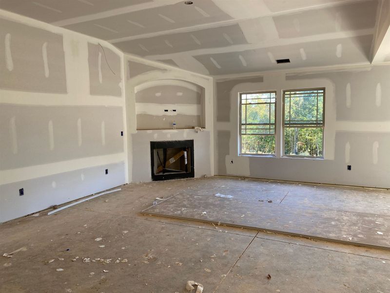 Spacious, unfurnished interior of a new home in Huckleberry Cove, Chesnee (Image 4).