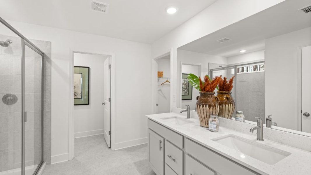 Fairmont Owners Bathroom