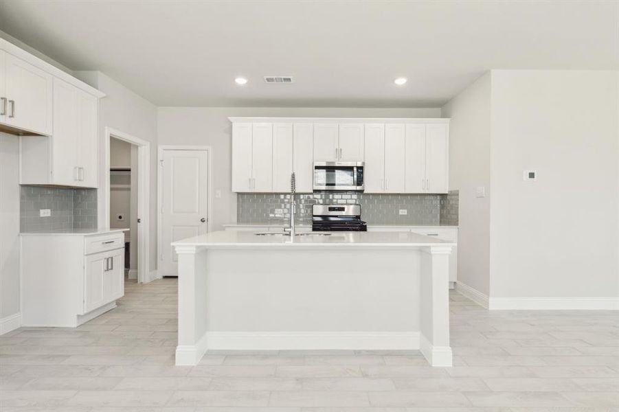 Furnished interior view inside a new home in Santorini, Seagoville (Image 8). Furnished interior view inside a new home in Santorini, Seagoville (Image 8).