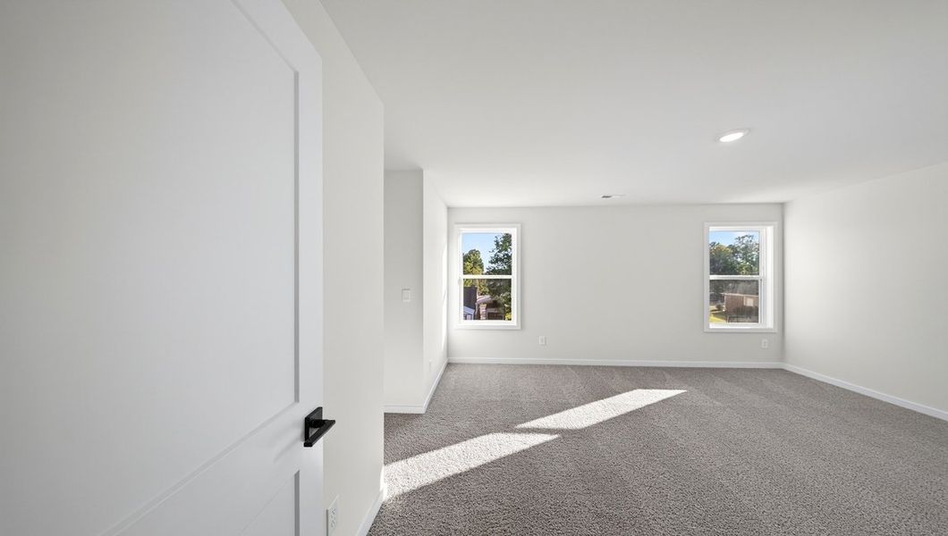 Spacious, unfurnished interior of a new home in Avalon of Gastonia, Gastonia (Image 21).