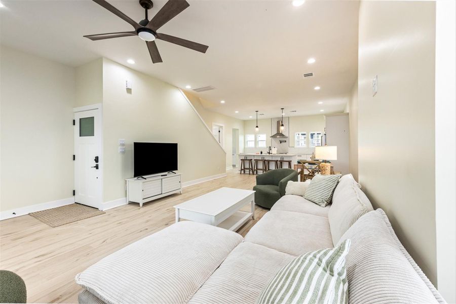 Furnished interior view inside a new home in , Galveston (Image 10).