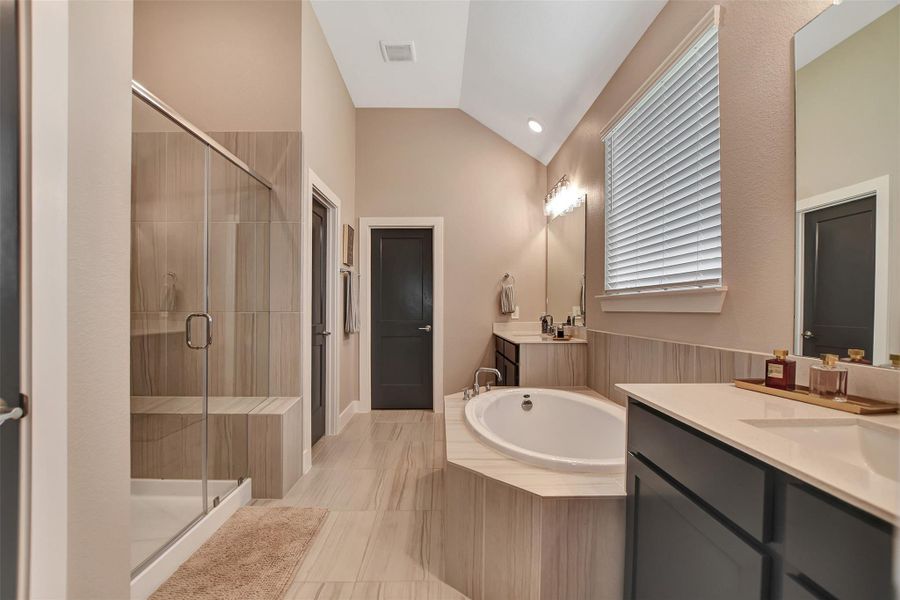 Furnished interior view inside a new home in Lone Star Landing, Montgomery (Image 34).