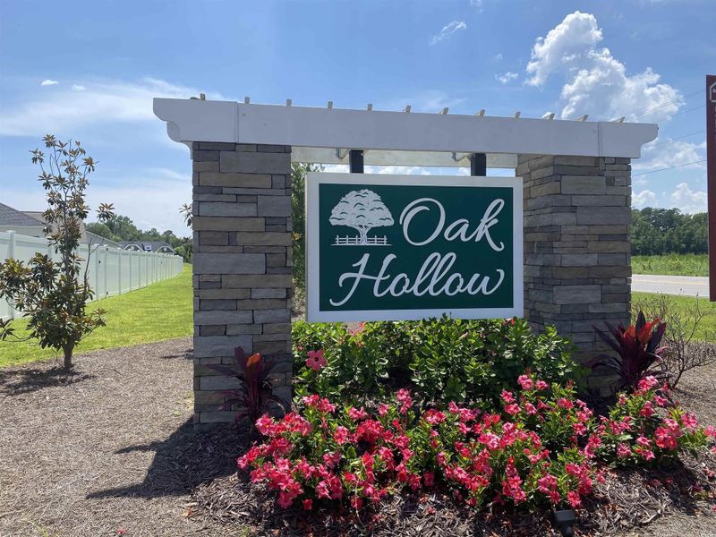 Image 14 of a home in Oak Hollow.