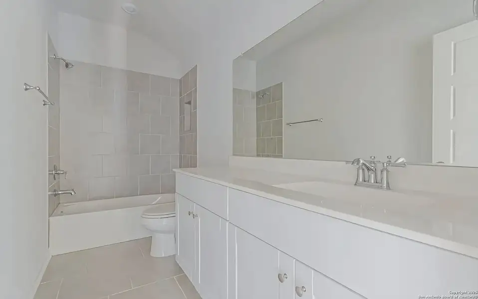 Furnished interior view inside a new home in Hunter's Ranch, San Antonio (Image 3). Furnished interior view inside a new home in Hunter's Ranch, San Antonio (Image 3).