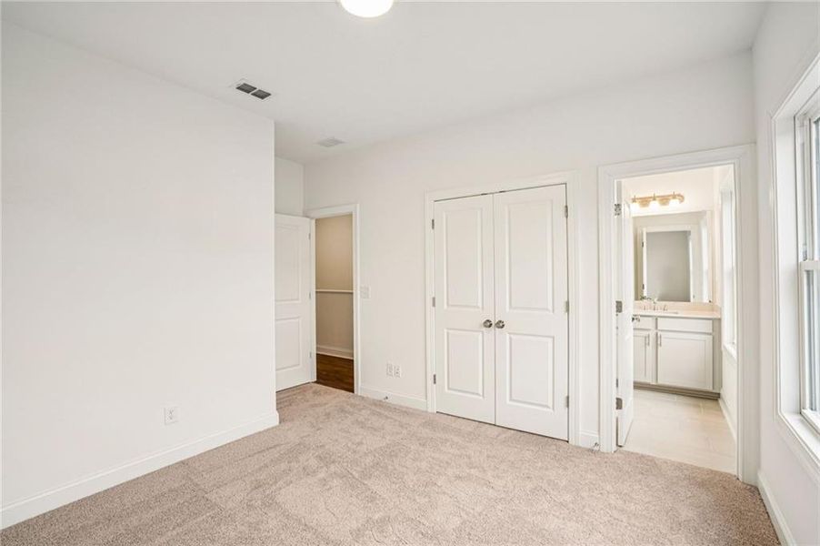 Spacious, unfurnished interior of a new home in Millcroft Townhomes, Buford (Image 28).