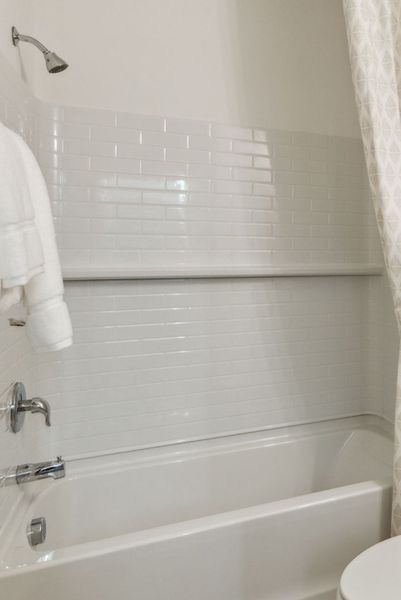 Representative interior finishes for a home built from the Rayburn by Centex in Mobberly Farms, Pilot Point (Image 13).