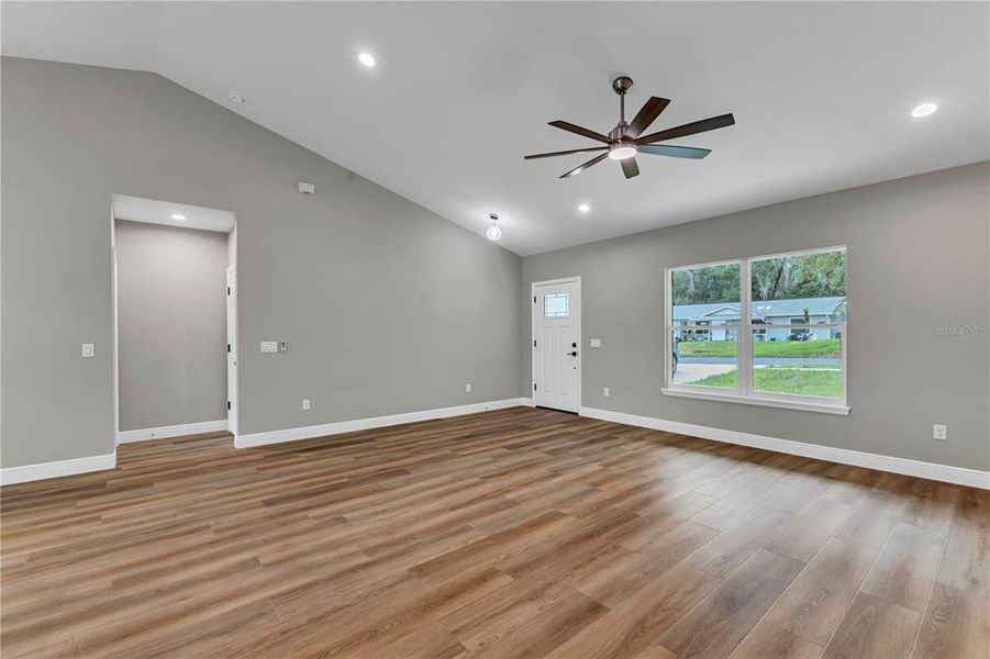 Spacious, unfurnished interior of a new home in , Orange City (Image 24).