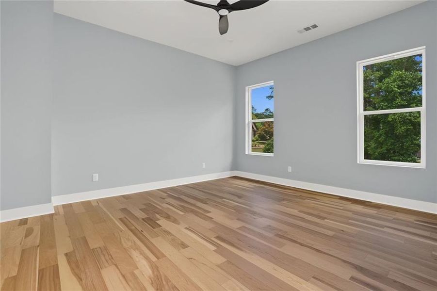 Spacious, unfurnished interior of a new home in , Marietta (Image 77).