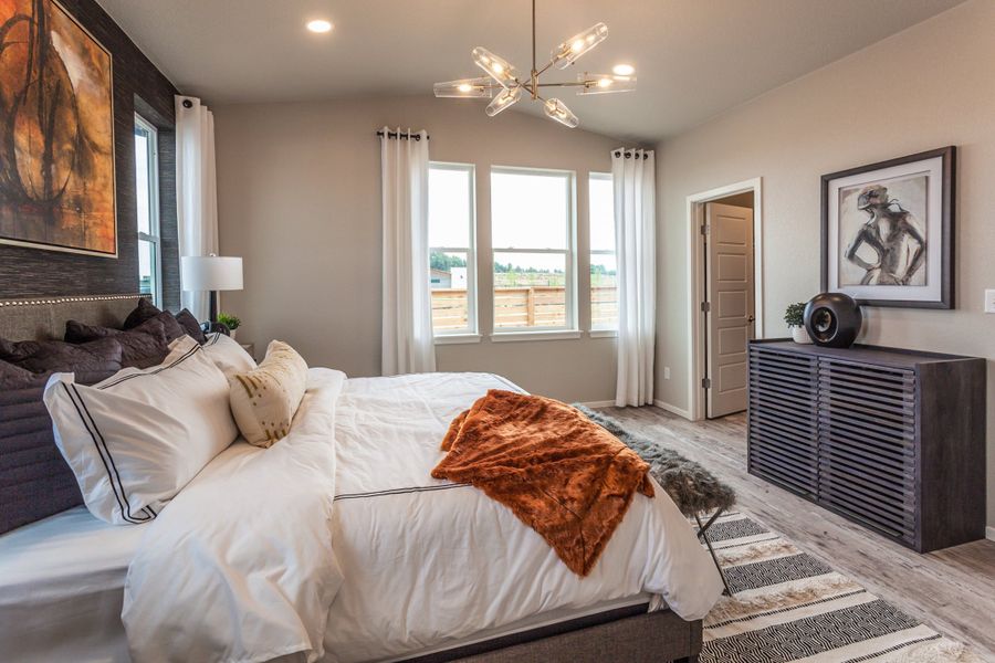 Furnished interior view inside a new home in Trailside, Timnath (Image 37).