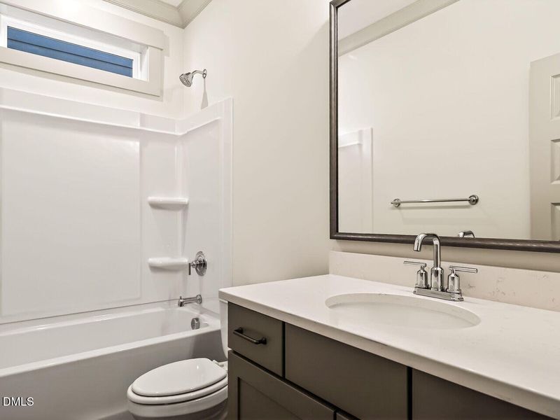 017-1280x960-bathroom