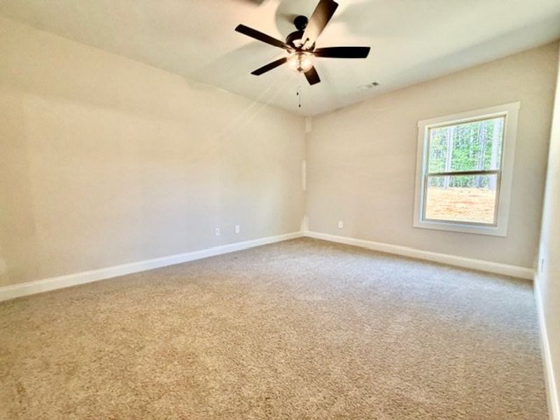 Spacious, unfurnished interior of a new home in Lakefield, Palmetto (Image 18).