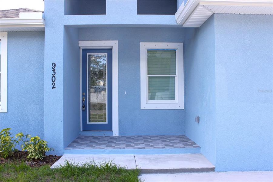 Exterior details and patio area of a home in , Tampa (Image 25).