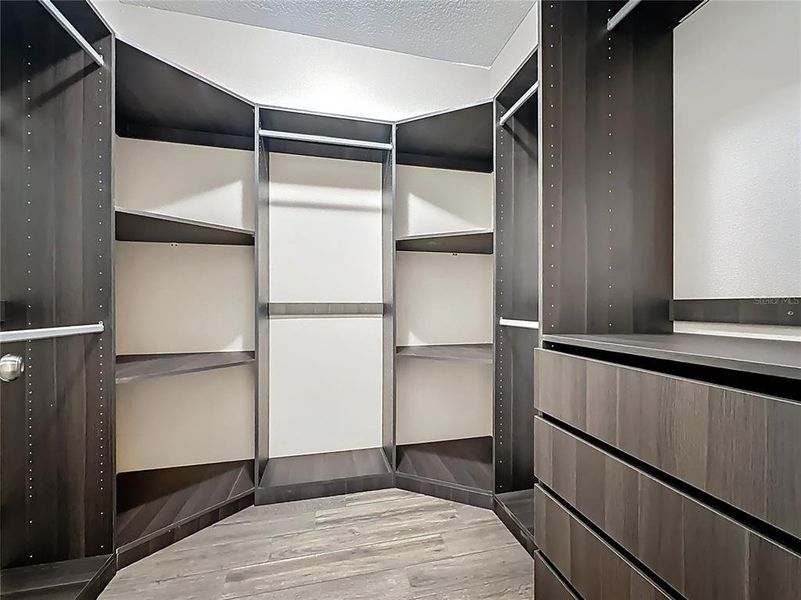 Owners Suite Walk-In Closets Owners Suite Walk-In Closets