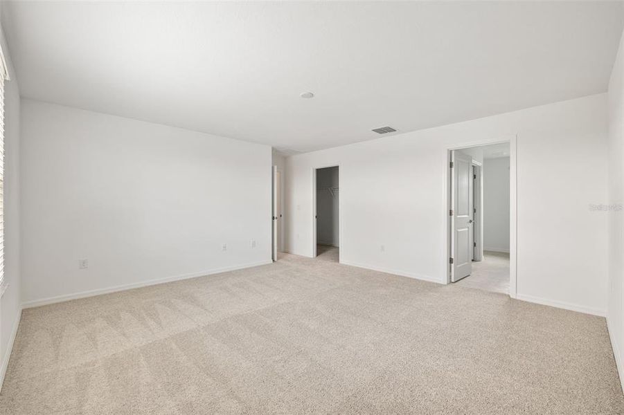 Spacious, unfurnished interior of a new home in Rye Ranch: Executive Homes, Parrish (Image 35).