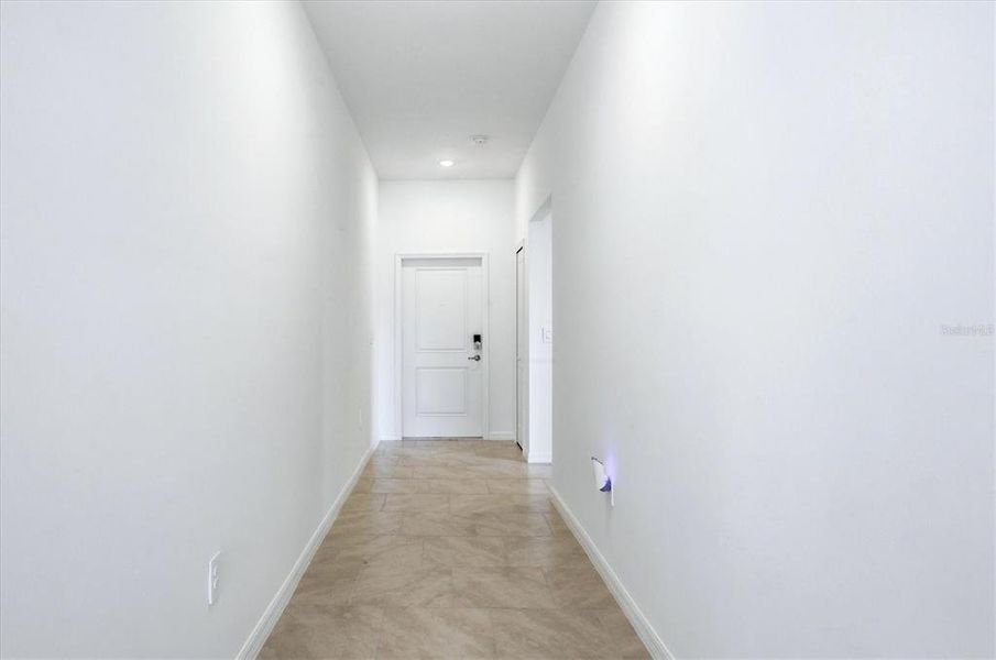 Spacious, unfurnished interior of a new home in Rotonda Lakes, Rotonda West (Image 30).
