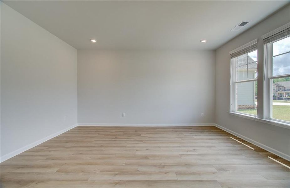 Spacious, unfurnished interior of a new home in Grandview at Millers Mill, Stockbridge (Image 11). Spacious, unfurnished interior of a new home in Grandview at Millers Mill, Stockbridge (Image 11).