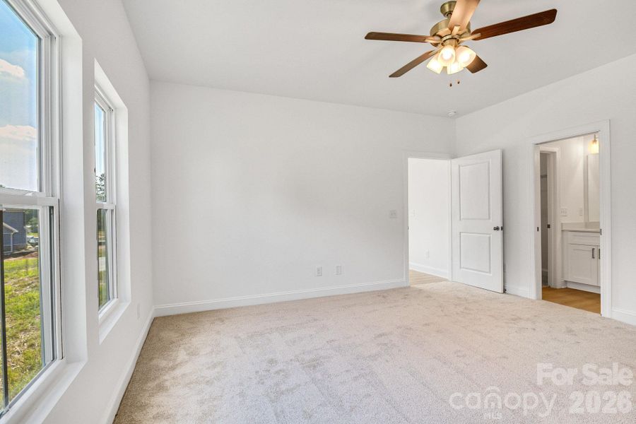 Spacious, unfurnished interior of a new home in , Kannapolis (Image 17).