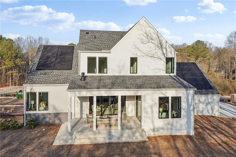 Image 98 of a home in .