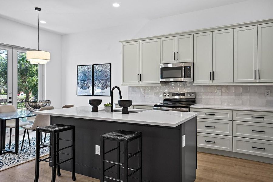 7876-96th-Ave-HigMedia-019-1280