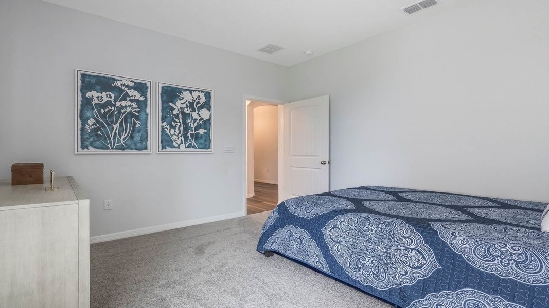 Spacious, unfurnished interior of a new home in Harmony West, St. Cloud (Image 22).