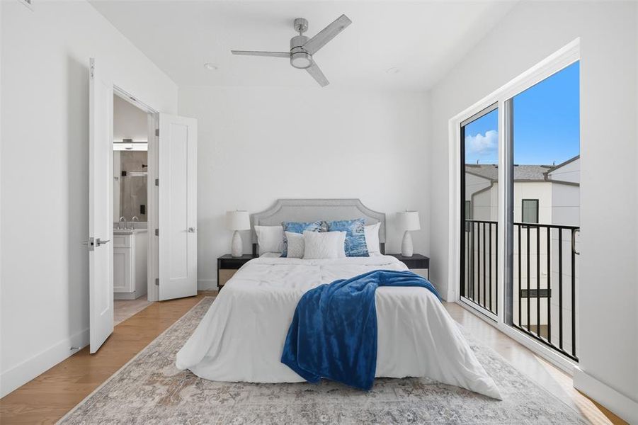 Furnished interior view inside a new home in , Dallas (Image 9).