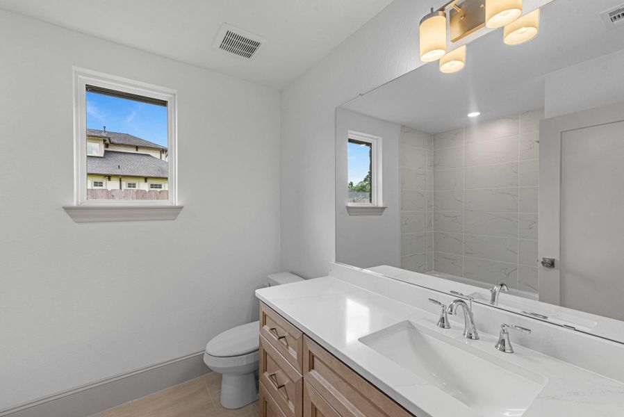 Additional view of the full guest bathroom. Additional view of the full guest bathroom.