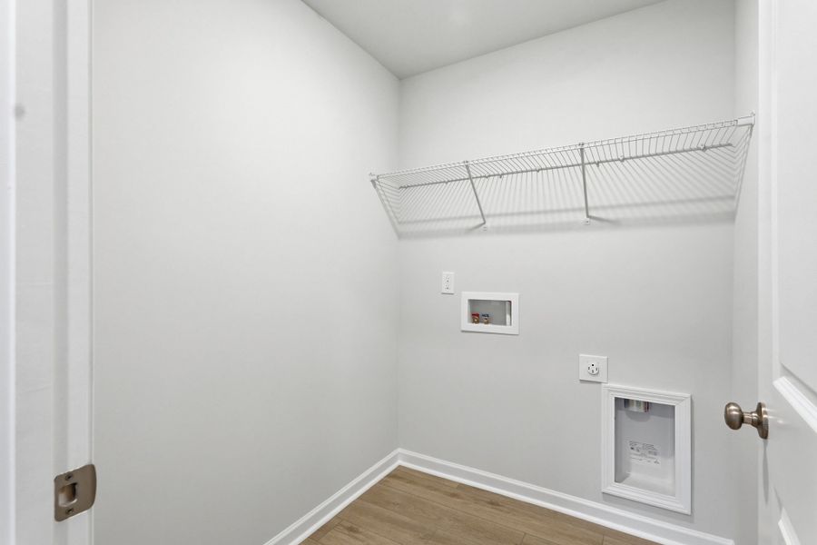 Spacious, unfurnished interior of a new home in Piper Creek, Newton (Image 25). Spacious, unfurnished interior of a new home in Piper Creek, Newton (Image 25).