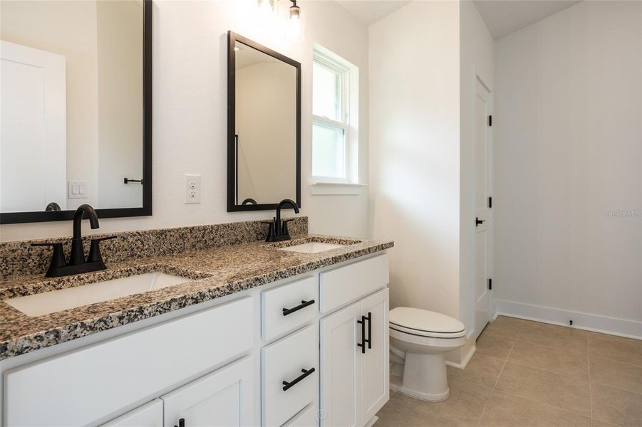 Furnished interior view inside a new home in Palm Coast, Palm Coast (Image 8).