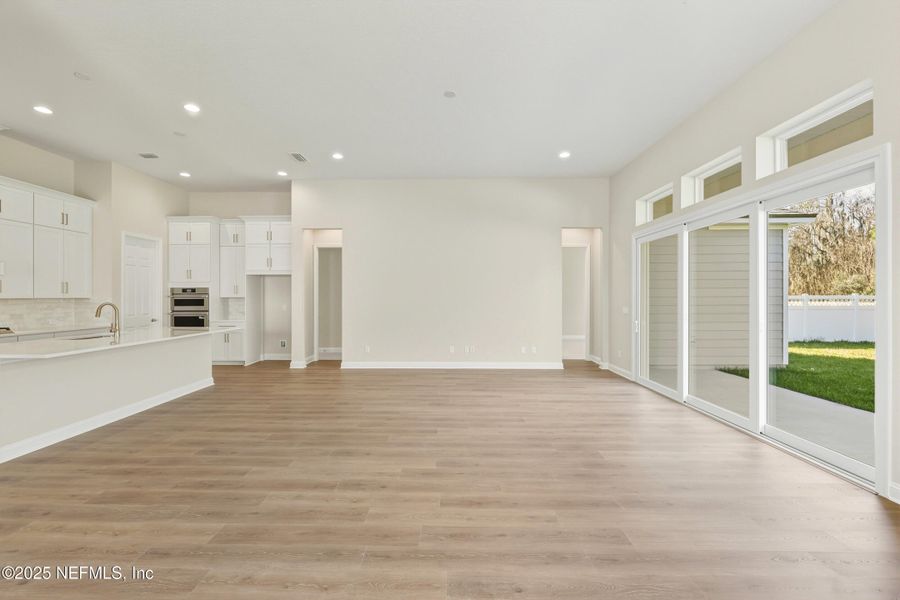Spacious, unfurnished interior of a new home in Silver Landing at SilverLeaf, St. Augustine (Image 49).