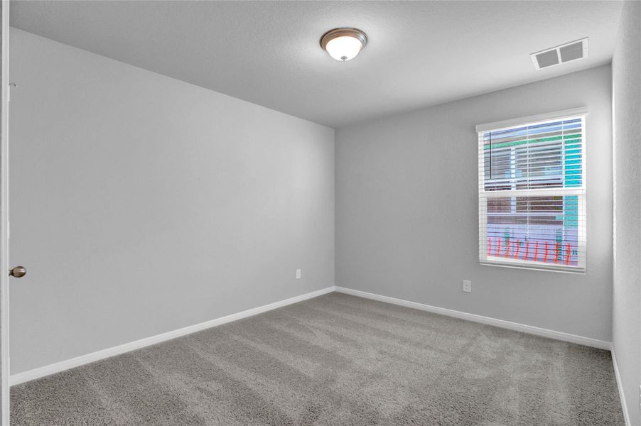 Spacious, unfurnished interior of a new home in Southgrove, Kyle (Image 12).