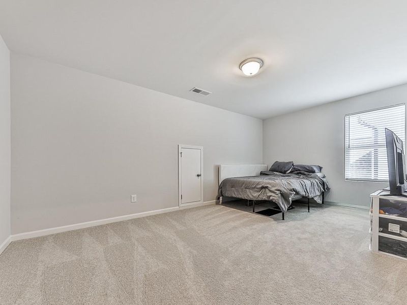 Furnished interior view inside a new home in Kingsley, Acworth (Image 16).