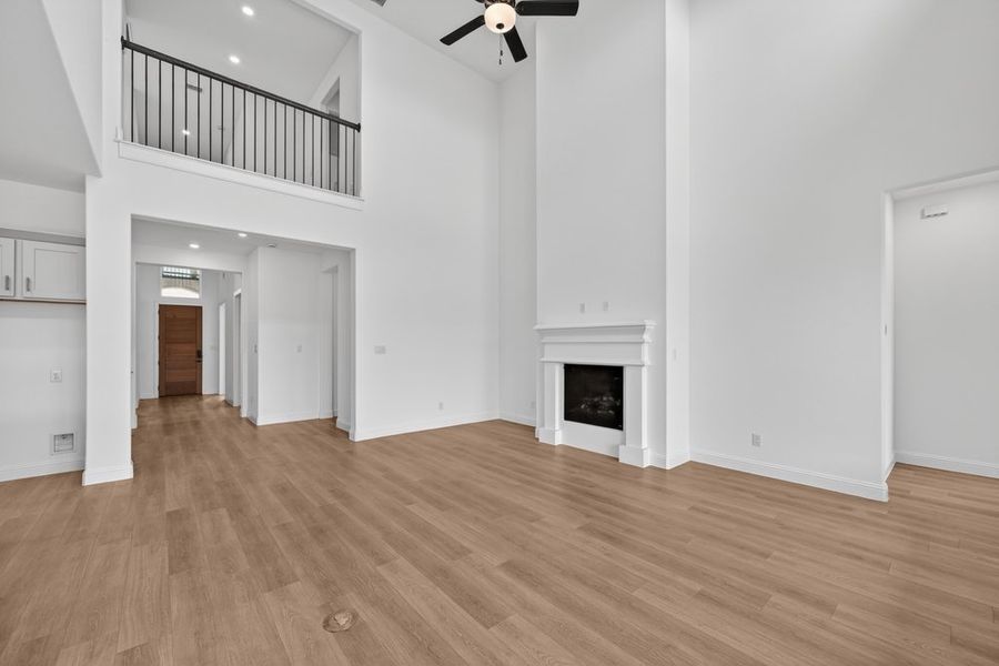 Spacious, unfurnished interior of a new home in The Ridge at Northlake, Northlake (Image 13).