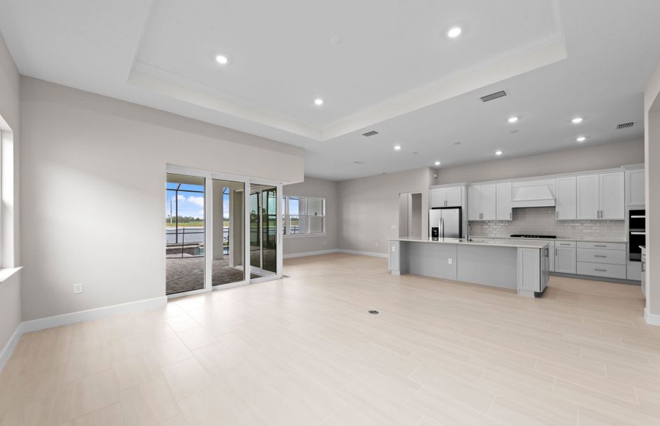 Spacious, unfurnished interior of a new home in Del Webb Oak Creek, North Fort Myers (Image 21).
