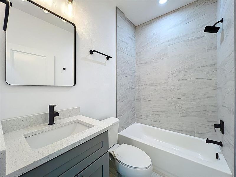 Furnished interior view inside a new home in , Orlando (Image 37).