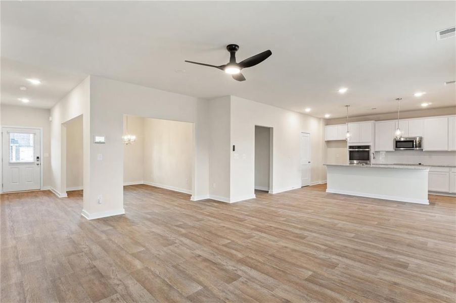 Spacious, unfurnished interior of a new home in Southern Hills, McDonough (Image 18). Spacious, unfurnished interior of a new home in Southern Hills, McDonough (Image 18).