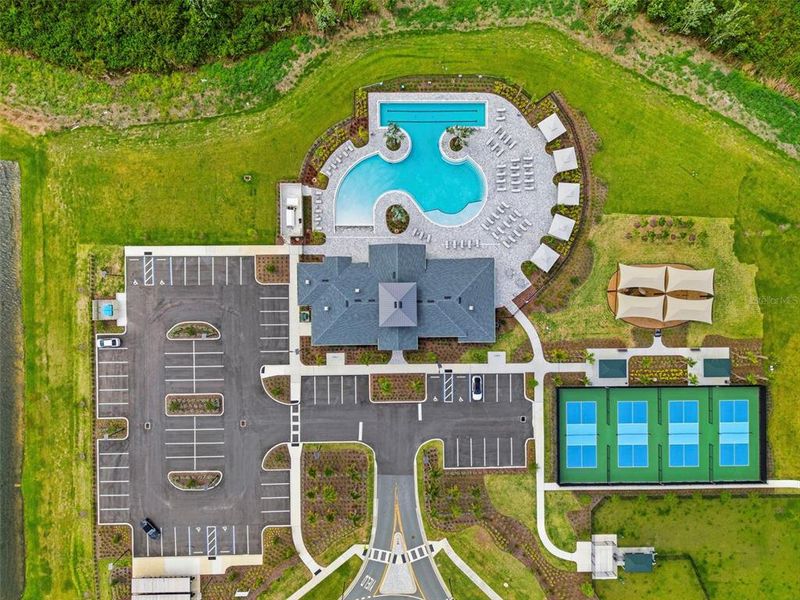 Community amenities in , Palmetto (Image 56).