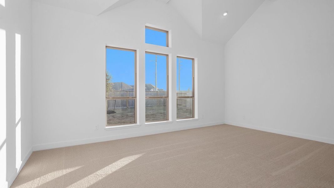 Spacious, unfurnished interior of a new home in Valencia, Manvel (Image 13).