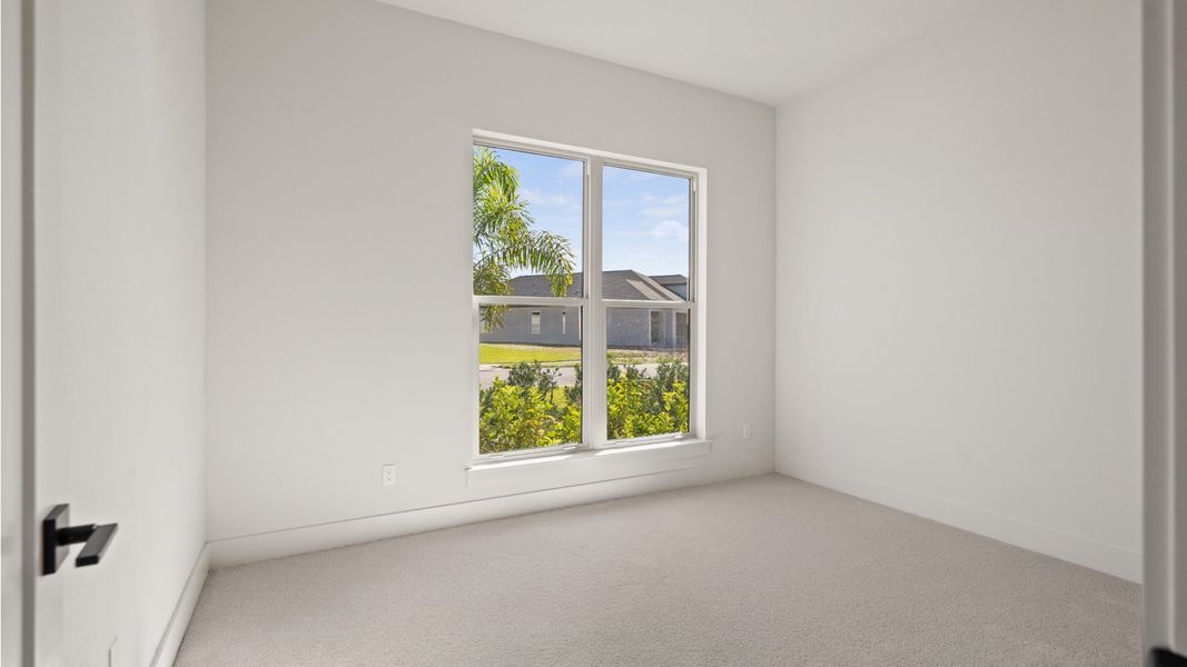 Spacious, unfurnished interior of a new home in Turnleaf, Punta Gorda (Image 18).