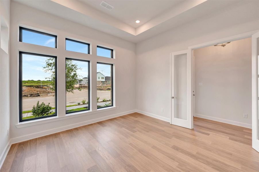 Spacious, unfurnished interior of a new home in Sienna - Landmark Row Collection, Missouri City (Image 16). Spacious, unfurnished interior of a new home in Sienna - Landmark Row Collection, Missouri City (Image 16).
