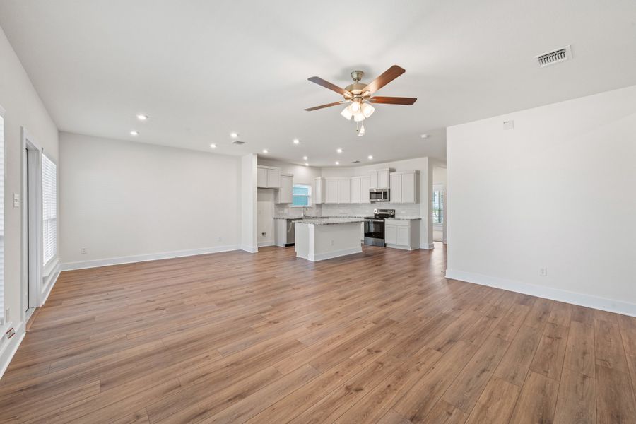 Spacious, unfurnished interior of a new home in North Point, Temple (Image 7).