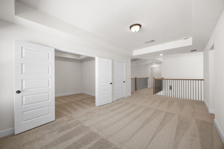 Spacious, unfurnished interior of a new home in Santa Rita Ranch - 60', Liberty Hill (Image 22).