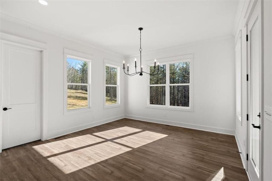 Spacious, unfurnished interior of a new home in , Waleska (Image 38).