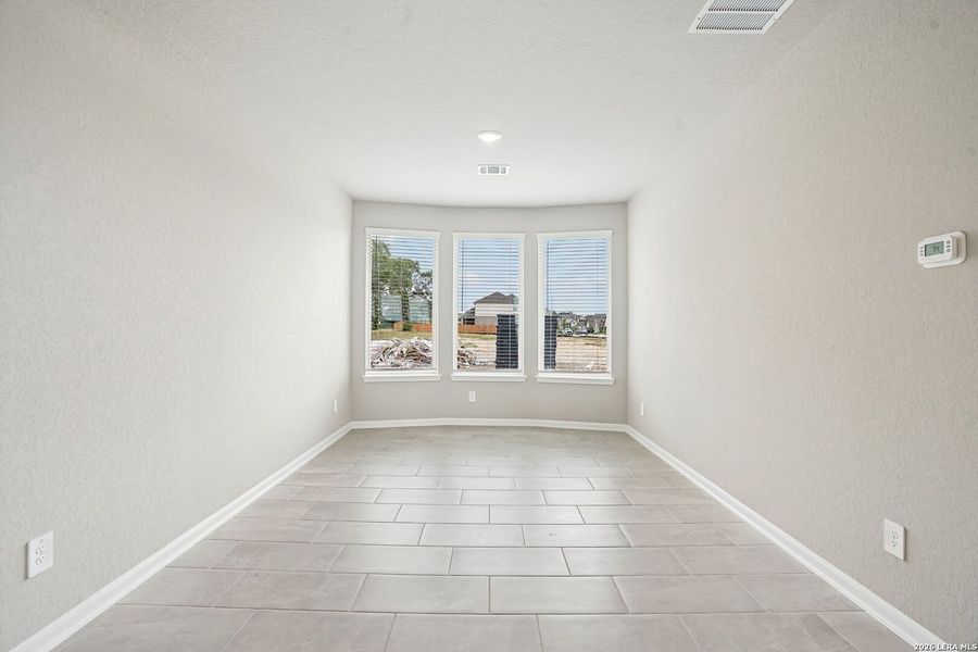 Spacious, unfurnished interior of a new home in Kallison Ranch, San Antonio (Image 32).