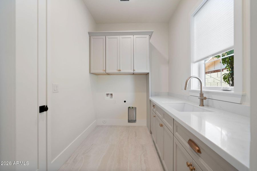 65-web-or-mls-A7406017