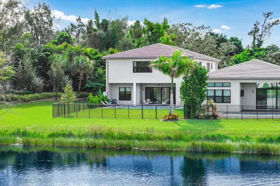 056-8209EssexCountryClubDrive-BocaRaton-